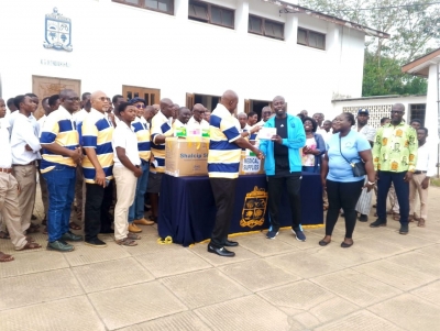 Bleoo ’80 Donates Assorted Drugs To Accra Academy To Mark Golden Jubilee
