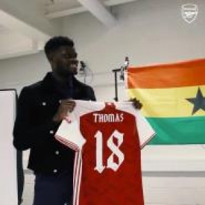 Thomas Partey arrives at Arsenal.