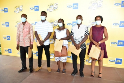 Winners Of MTN @ 25 Mega Promo Receive Prizes