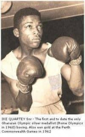 Ghana boxing legend Ike Quartey Snr is reported deád