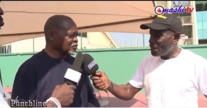 Professor Azumah Nelson advises young sportsmen and women