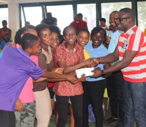 National Female Table Tennis Players Receive Winning Bonuses After Winning Bronze At WTTC