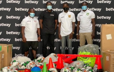 Betway presents training kits to Aduana, Ashantigold and Liberty ahead of season