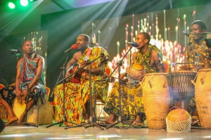 Kwan Pa releases funny new single and video “TAFO STATION” about tro tro life in Ghana