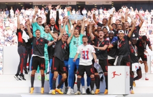 Bayern will 11th consecutive Bundesliga title as Dortmund slip on final day