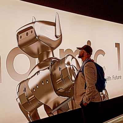 TECNO unveils exciting AI-powered robotic dog "Dynamic 1" at Mobile World Conference in Barcelona-Spain